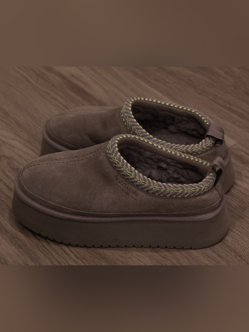 Koolaburra by UGG Platform Suede Slippers Brown Cozy Mule Shoes SZ 6